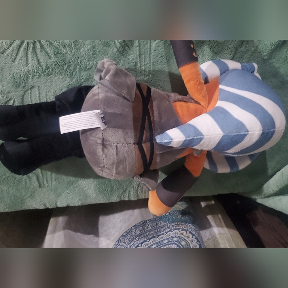 Star Wars Ahsoka Tano Plush Toy with Blue and Orange Design - Picture 4 of 6
